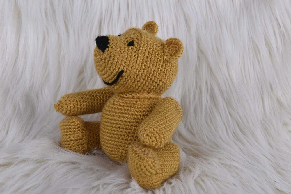 Kubuś Puchatek Miś na szydełku zabawka dla dziecka