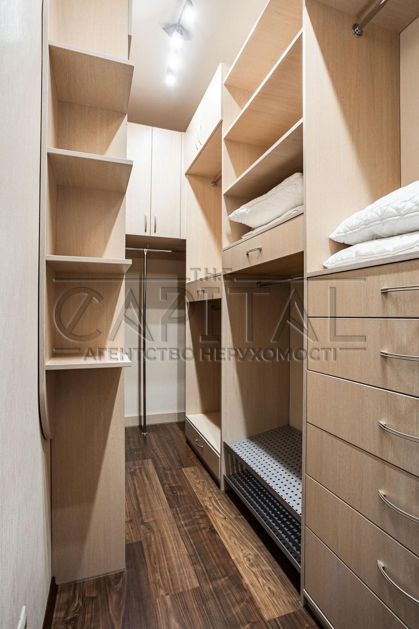 Аренда дома 500м2 территория 30 соток/Лесники, Новообуховская трасса