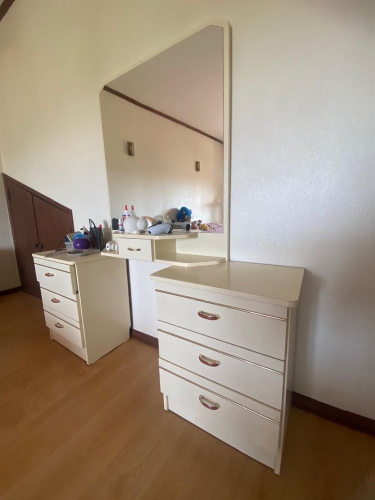 Penteadeira para maqueagem com 6 gavetas e banqueta