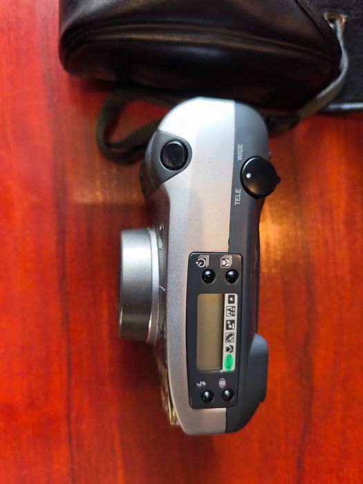 Фотоаппарат Minolta riva zoom 140ex