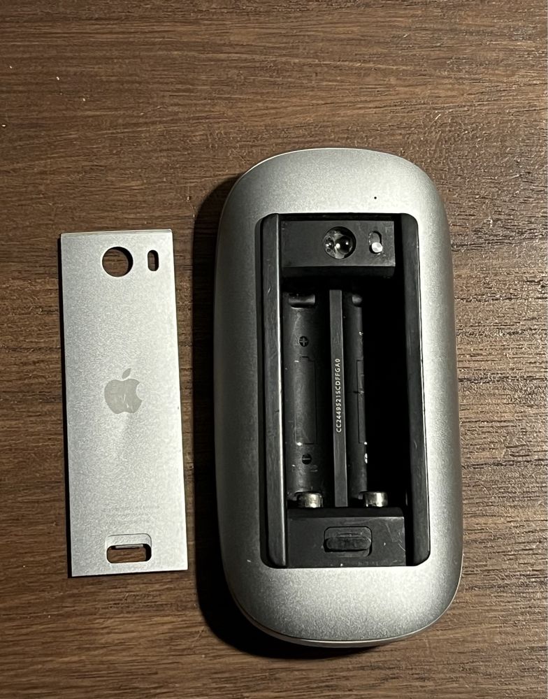 Apple Magic Mouse na baterie