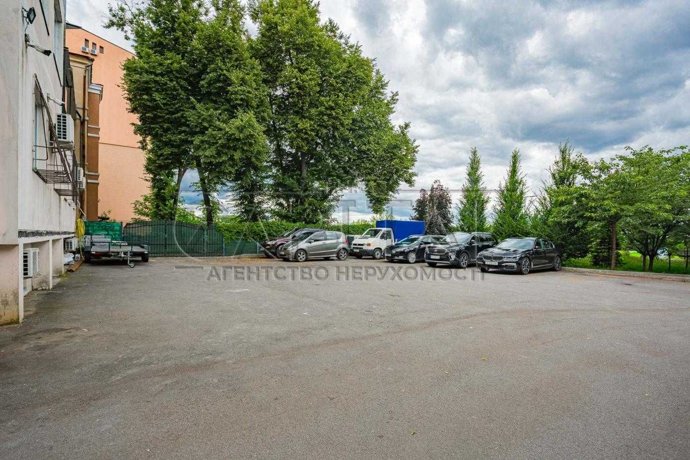Продаж комерційної нерухомості / 185м2 / Київ