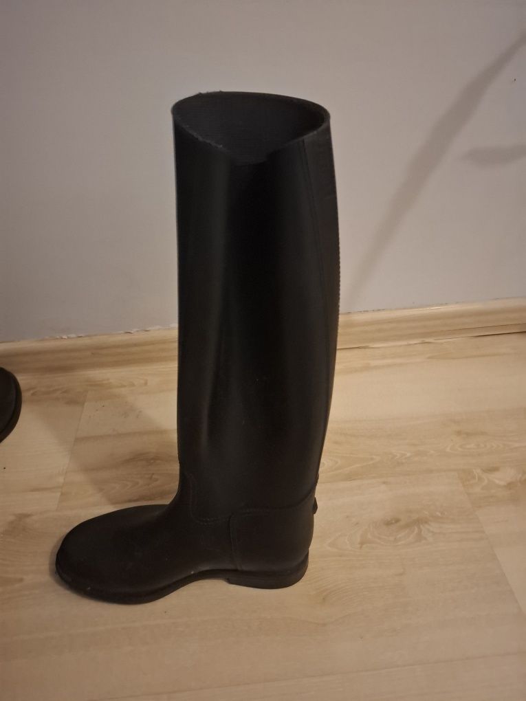 Buty do jazdy konnej lub wysokie gumowce 37