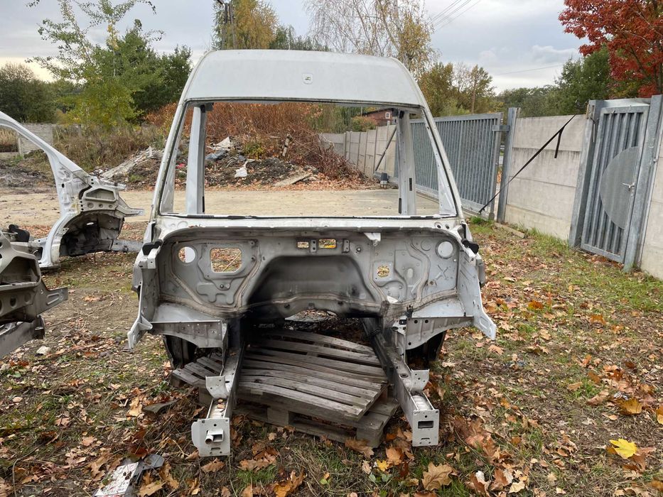 Ćwiartka Podłużnica Lewa Prawa Kpl Mercedes Sprinter w907 w910