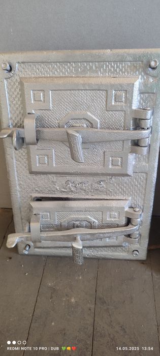 Drzwiczk  2 sztuki do pieca kaflowego żeliwne blachy i ruszta