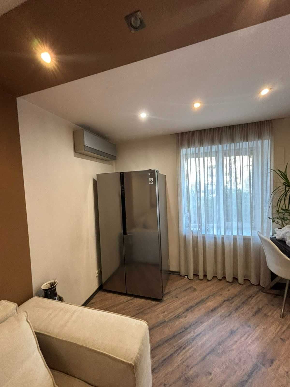 Продам 3к квартиру с ремонтом и мебелью в центре/Шевченковский