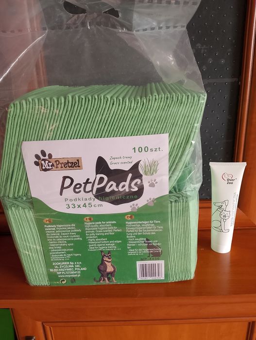 Podkłady 33x45 o zapachu trawy dla pas, kota + pasta enzymatyczna