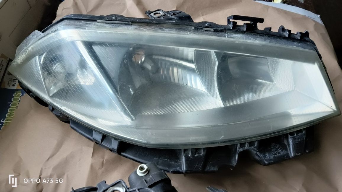 Ótica Renault Megane 2 farol lado direito 2004