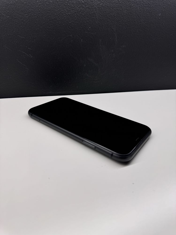 iPhone 11 Black 98% bateria