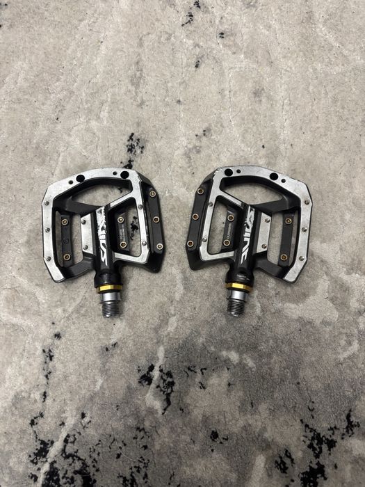 Pedaly shimano saint w pełni sprawne