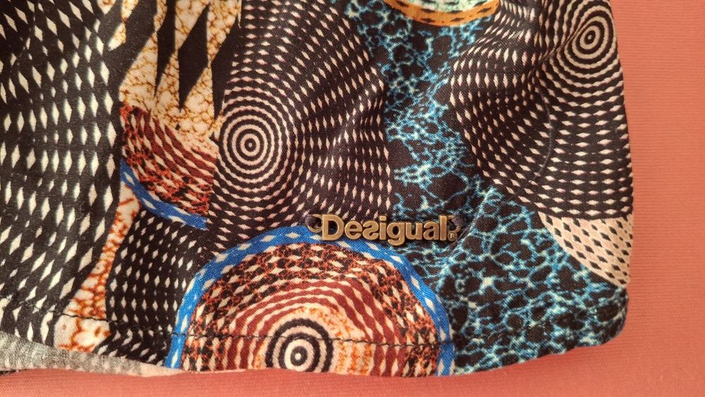 Desigual bluzka piekne kolory, gumka  odkryte ramiona, R:S