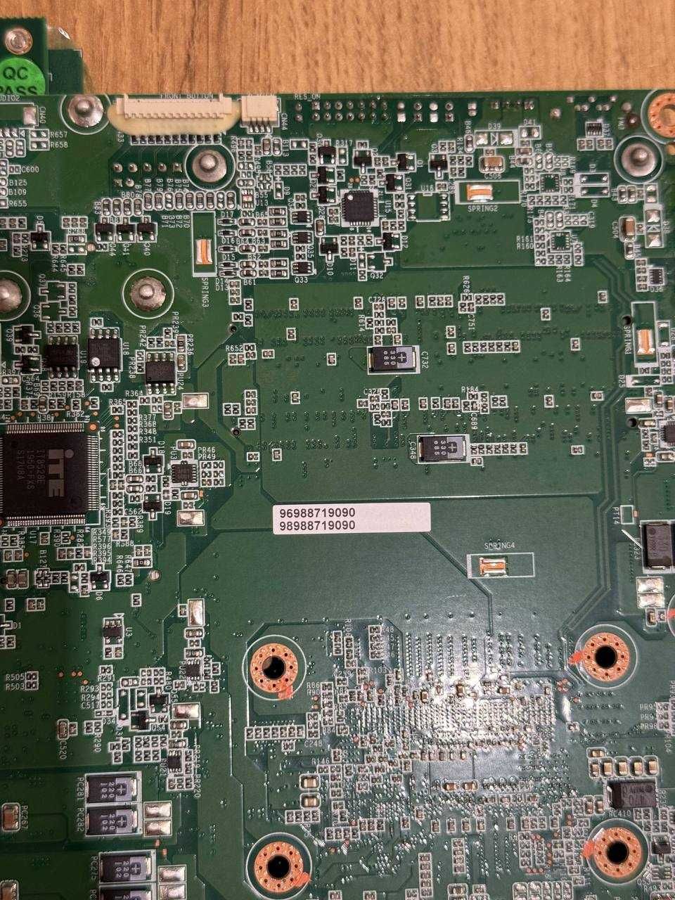 Процесор Intel Core i7-7600U