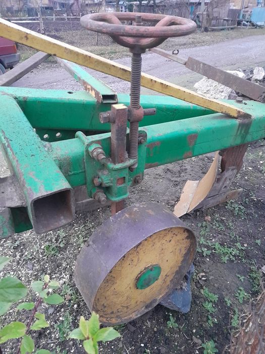 Продається 2х корпусний плуг