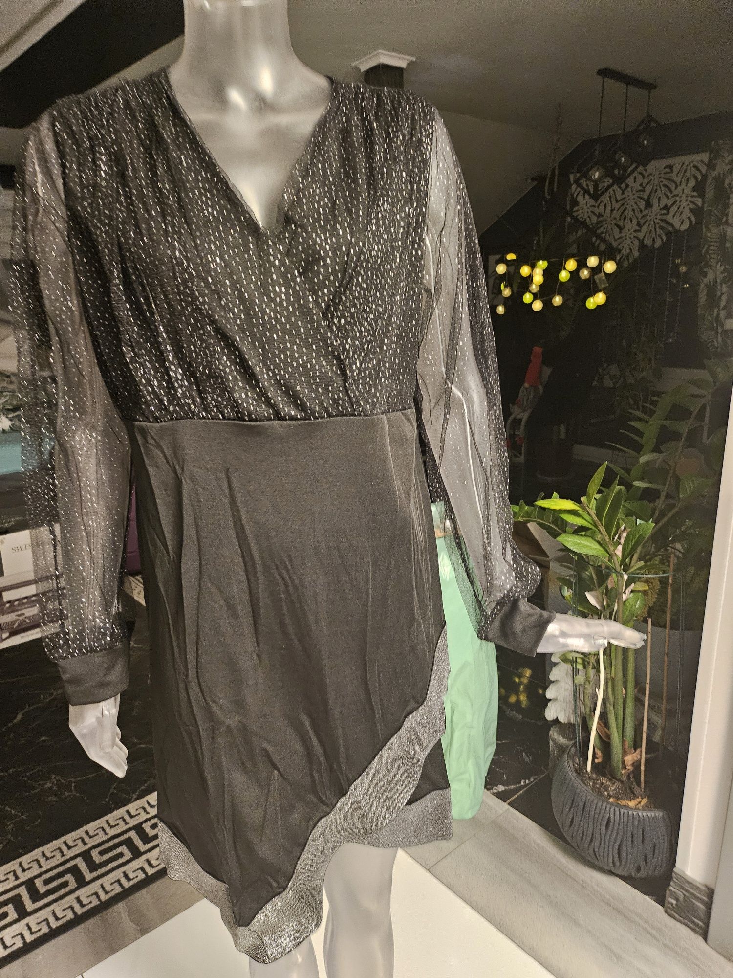 Sukienka elegancka.