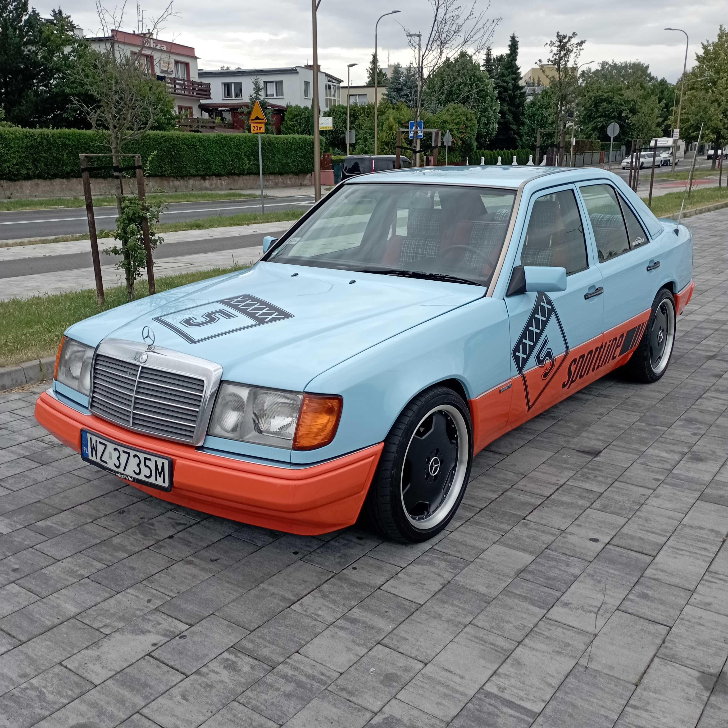 Mecedes-Benz W124 RARYTAS po odbudowie  w legendarnych barwach GULF