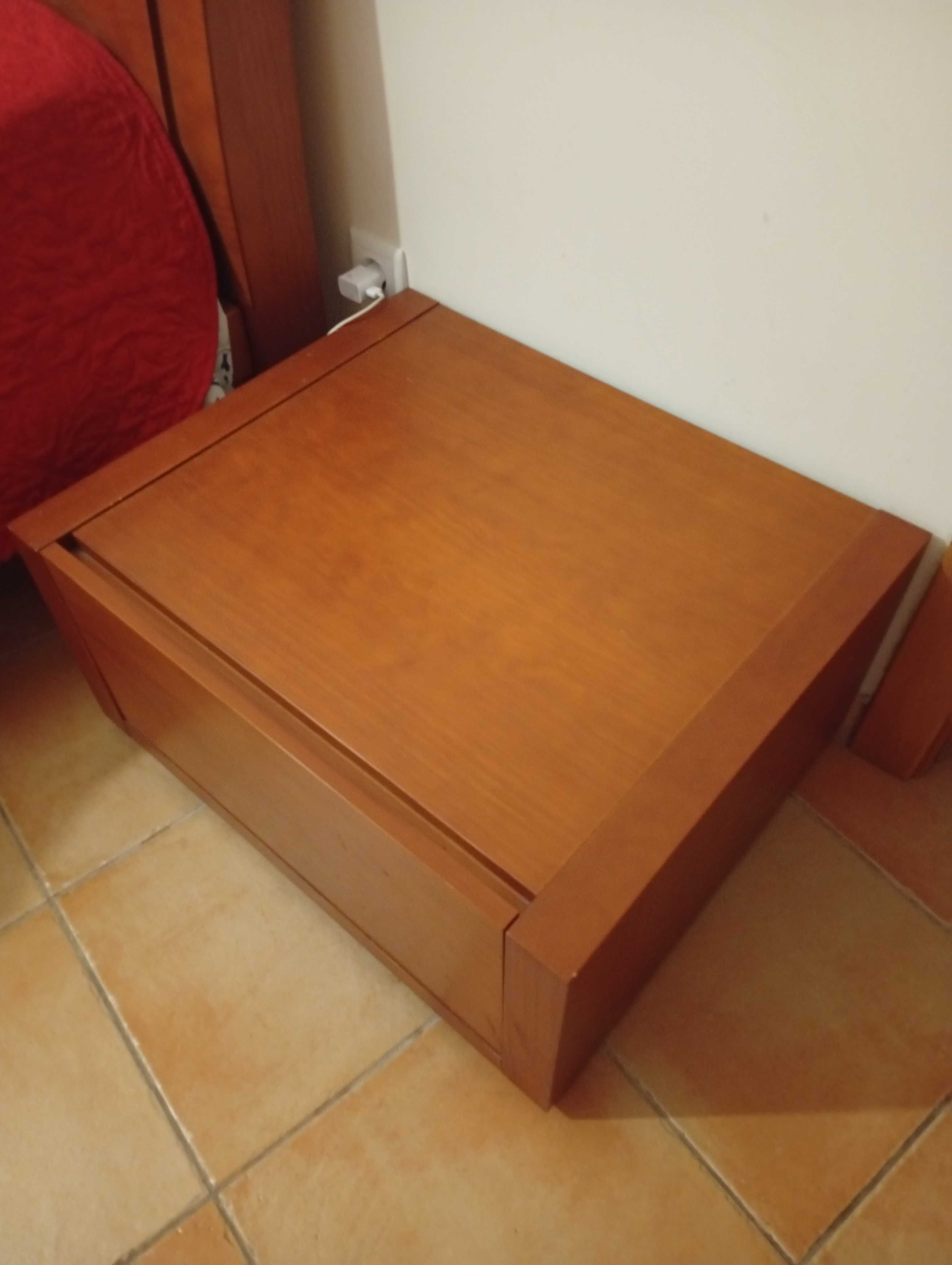 Mobília de Quarto de Casal