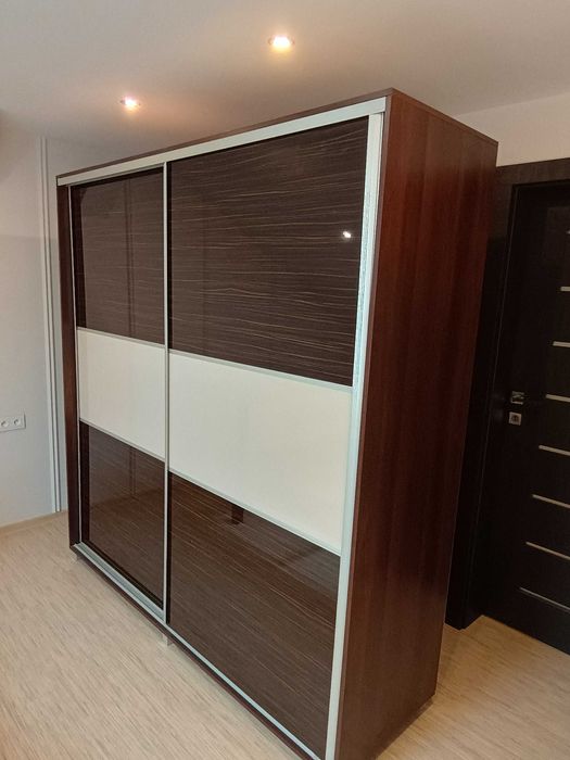 Pilnie sprzedam sypialnie łyżko szafę i szafkę nocna