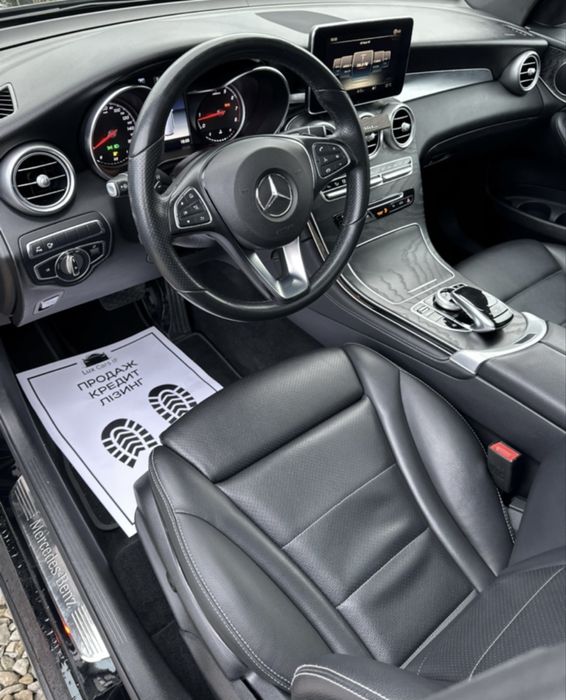 Терміново,авто в дуже доброму стані. Mercedes -Benz GLS-Class 2017