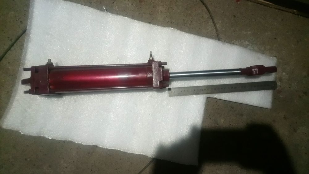 Пневмоциліндр пневмопривід пневмоцеліндр кран
