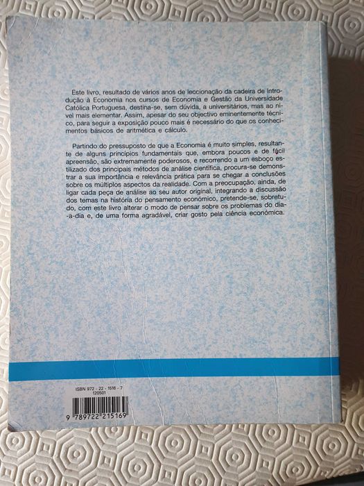 Livro Introdução à Economia de João Luís César das Neves