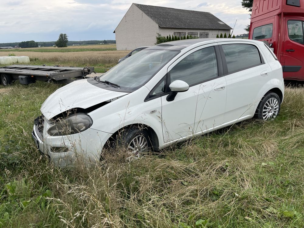 Fiat Punto Evo 1.4 Benzyna Uszkodzony