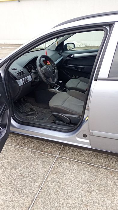 Продам Opel Astra H