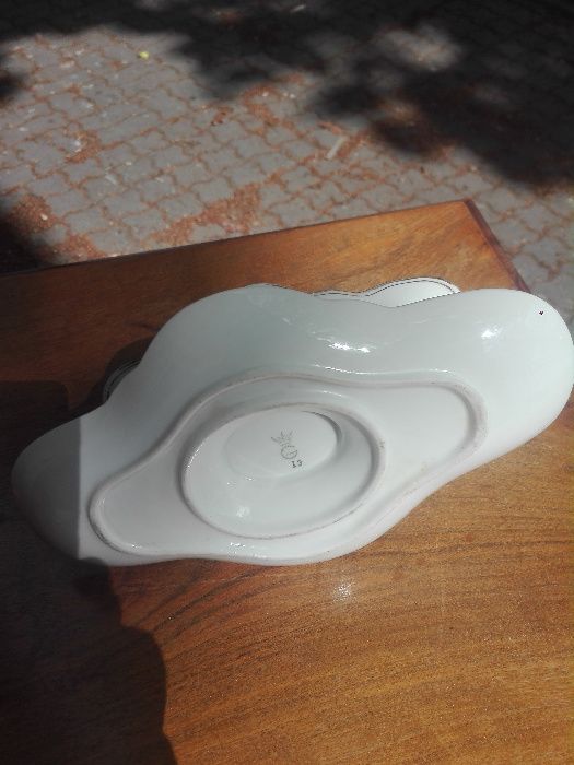 Sosjerka porcelana biała ze złoceniami Giesche Bogucice lata 30-te