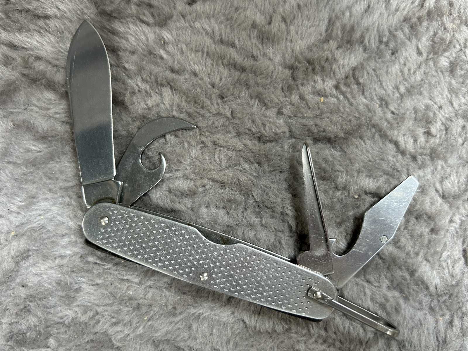 Kontraktowy scyzoryk Camillus 1760 US Army - 1971 - rzadko spotykany