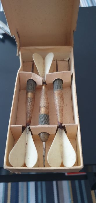 Dardos Dor Dorwin muito antigos