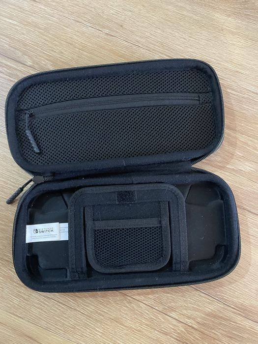 Nintendo switch oled+ 4 gry+ etui+ zestaw szkieł haryowanych