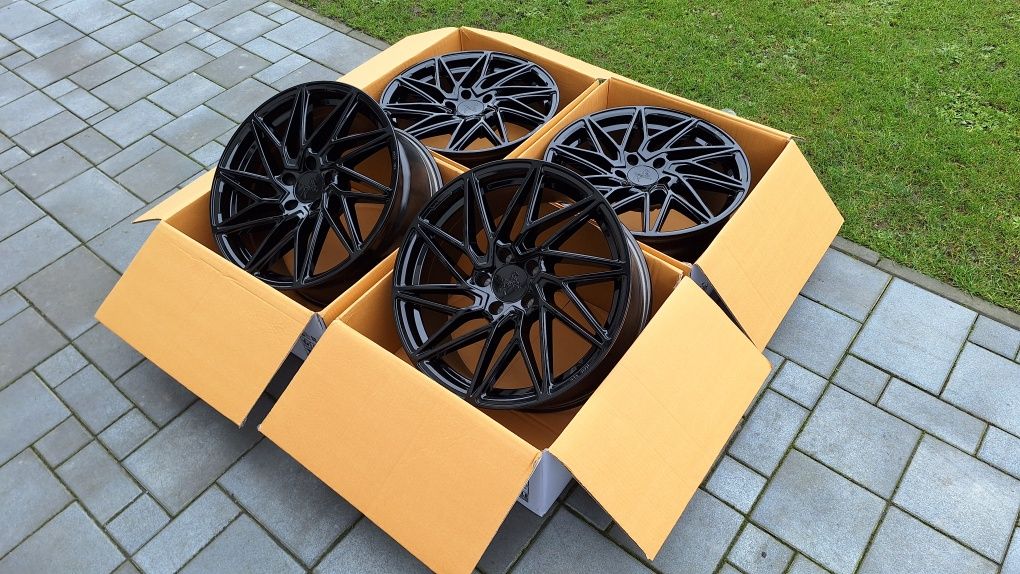 Nowe Alufelgi 5x112 R18 Audi A3 A4 b7 b8 b9 A5 A6 C7 Q3 Q5 Vw Golf VII
