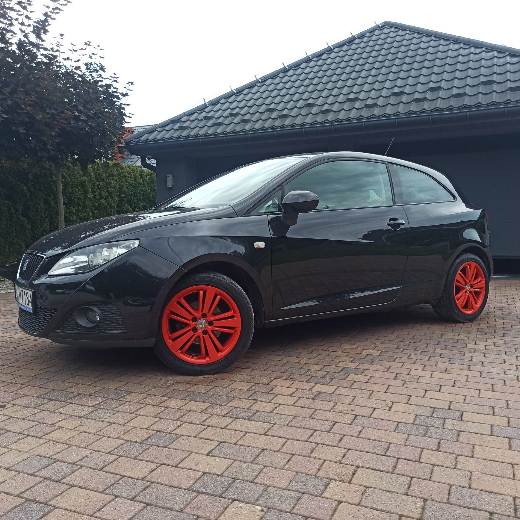 Ibiza  Sport  1,4  klima   elektryka  2  komplety  kół