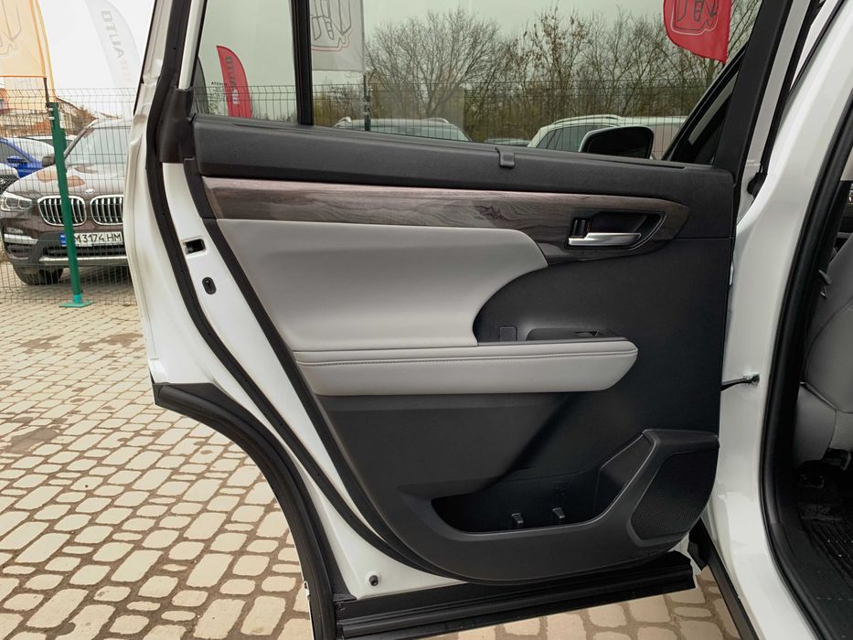 Toyota Highlander 2024 Гібрид
