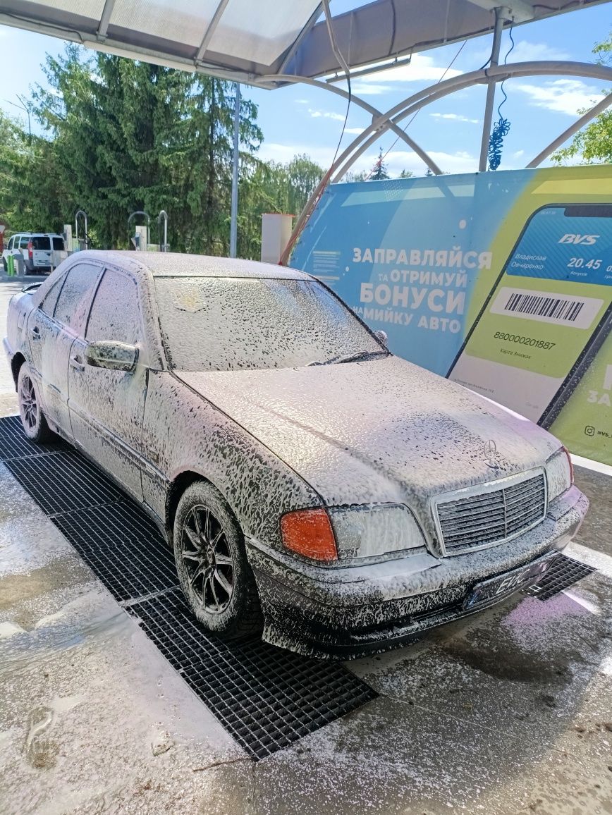 Продам мерседес 202