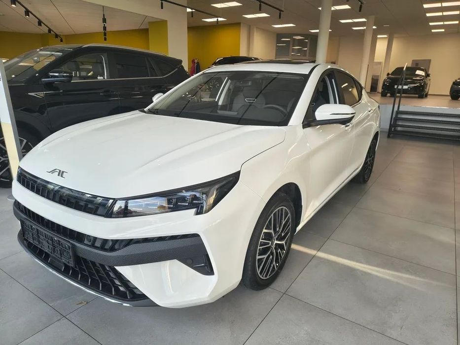 JAC J7 J7 Plus Liftback 1.5T 136KM AT6, od ręki!