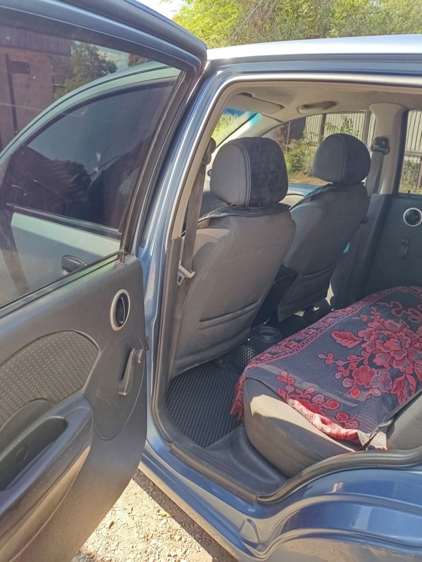 Продам Шевроле Авео т200 Хетчбек