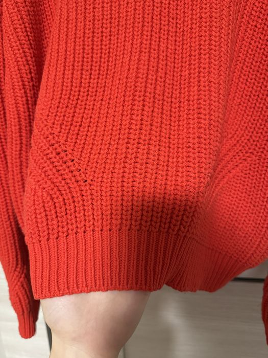 Продам свитер кофту яркую оранжевую оранж