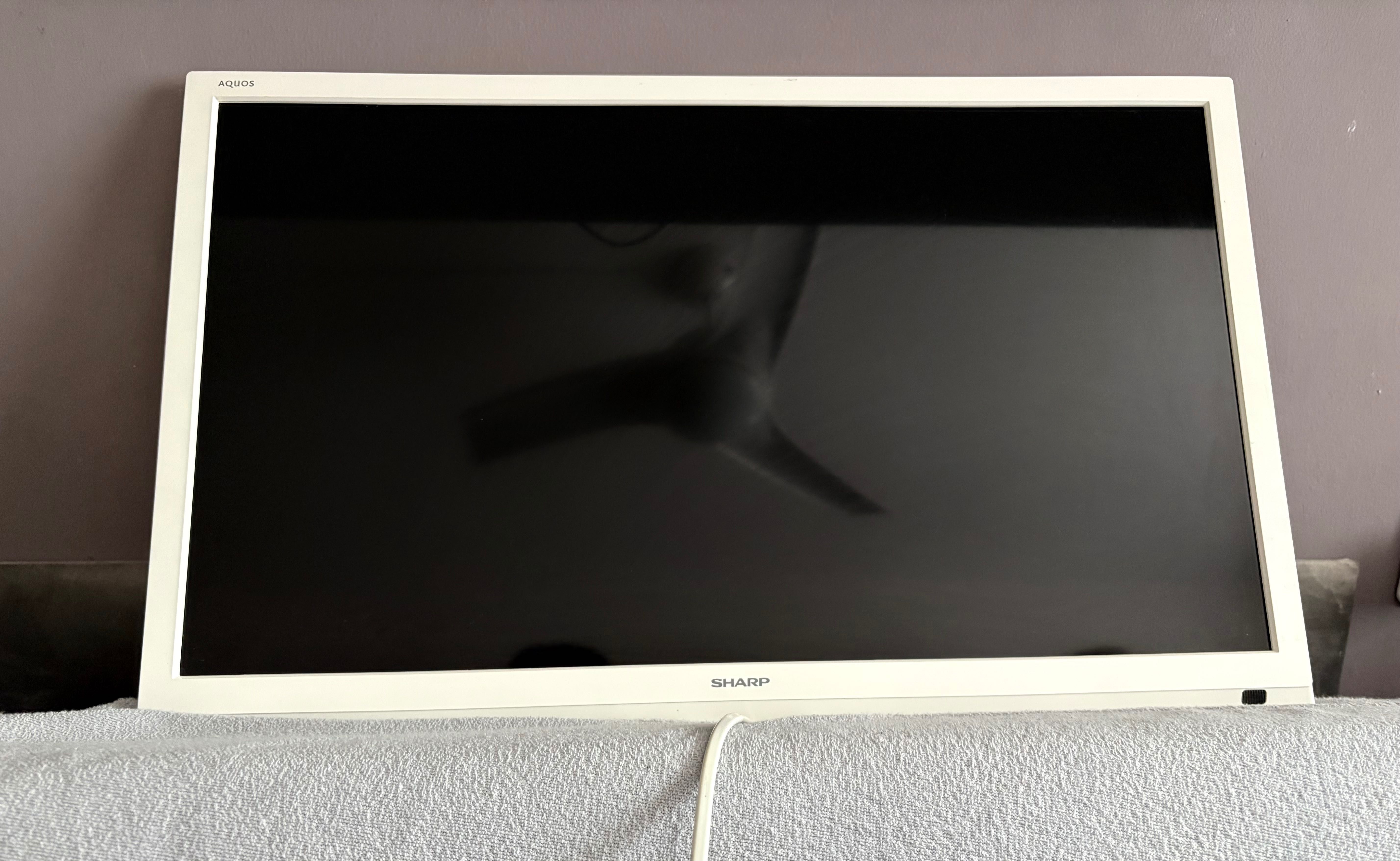 Telewizor Sharp 24” biały