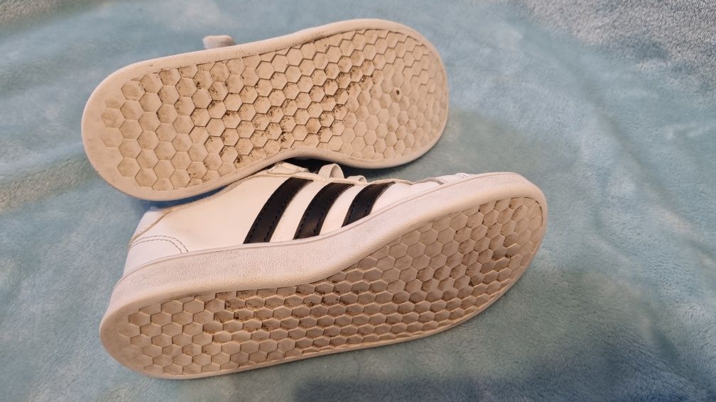 Buty adidas rozm. 30,5