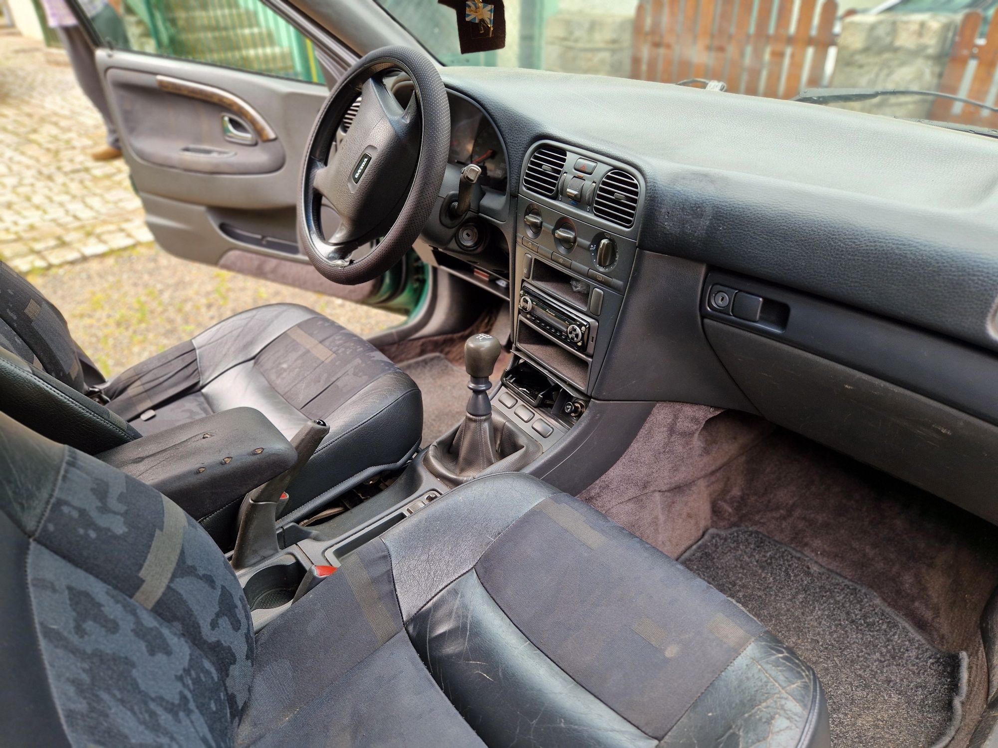 Volvo v40 1998r.
