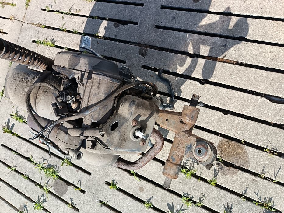 Silnik Piaggio Vespa et2,lx 50cm niski przebieg!!