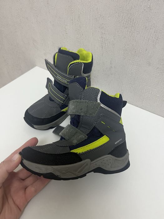 Зимові черевики для хлопчика geox