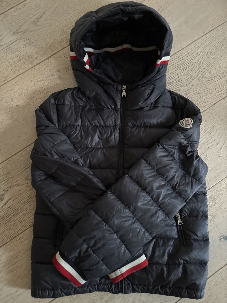 Kurtka puchowa Moncler