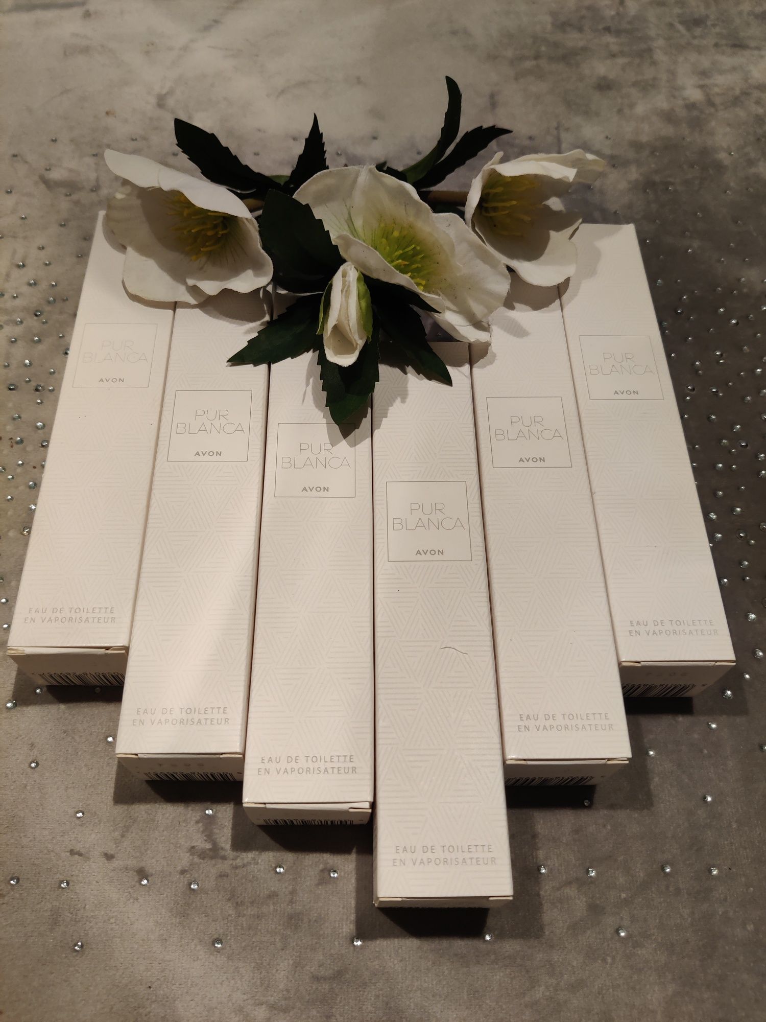 Pur Blanka zestaw 4+2gratis Avon