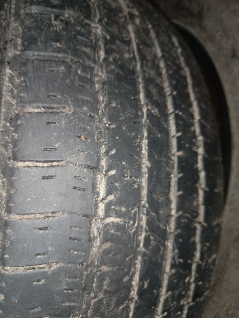 Продам шини б/у TRIANGLE 225/60 r18 всесезонні