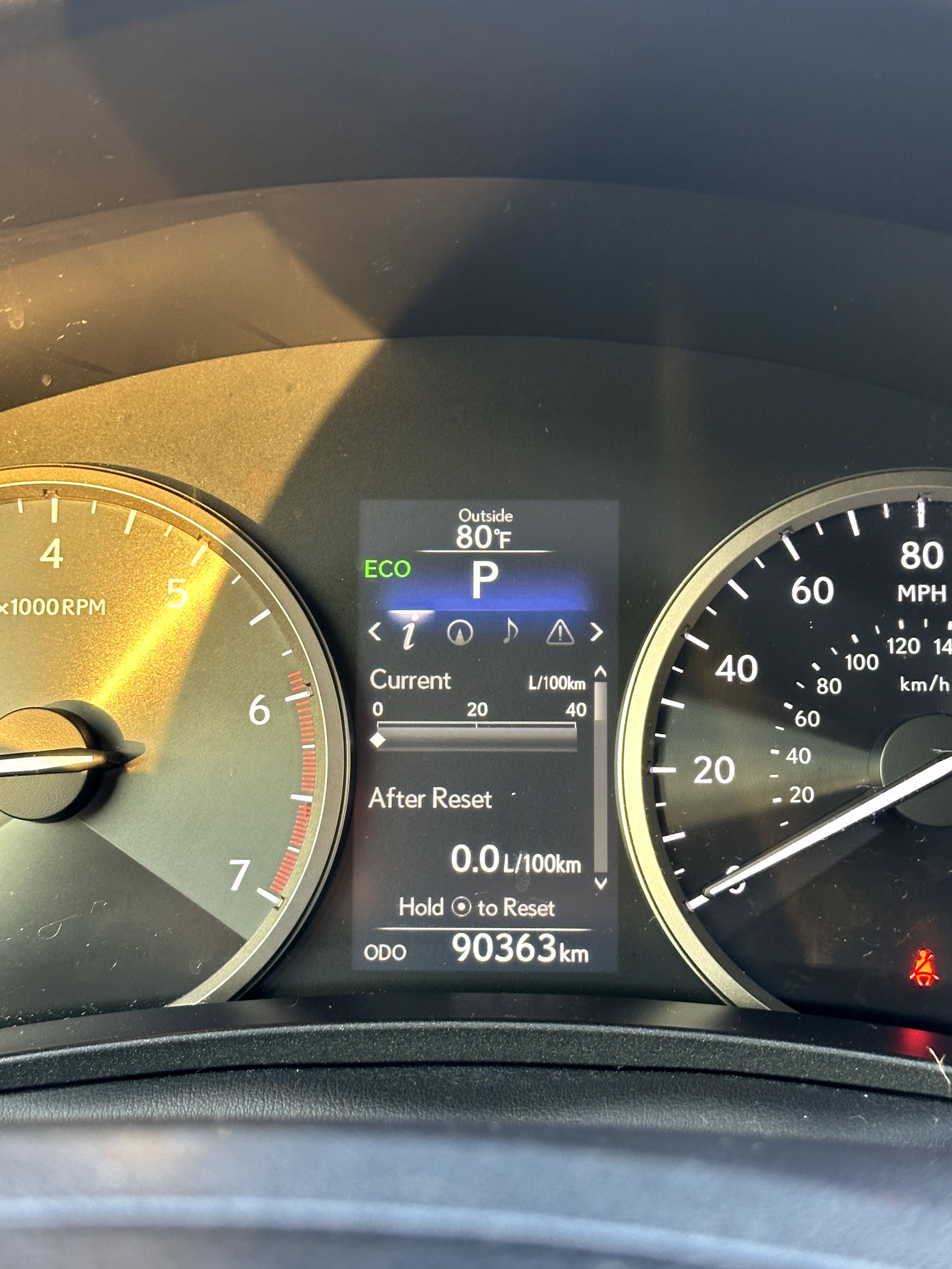 Lexus NX 200t - вiд власника - Iдеал - пробiг 90 тис км