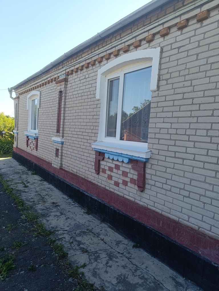 Продається будинок в с.Березна Вінницька обл.
