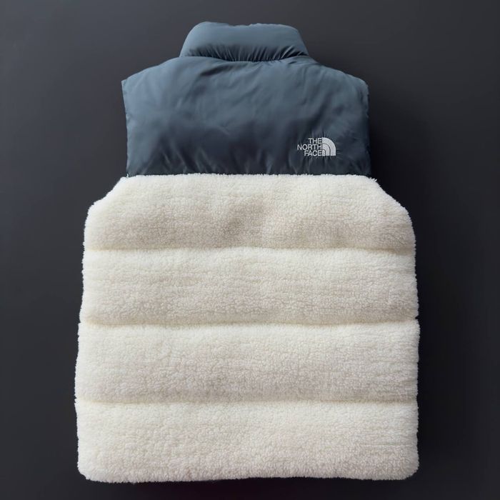 Біло сірий теплий жилет на осінь зиму мужской жилет