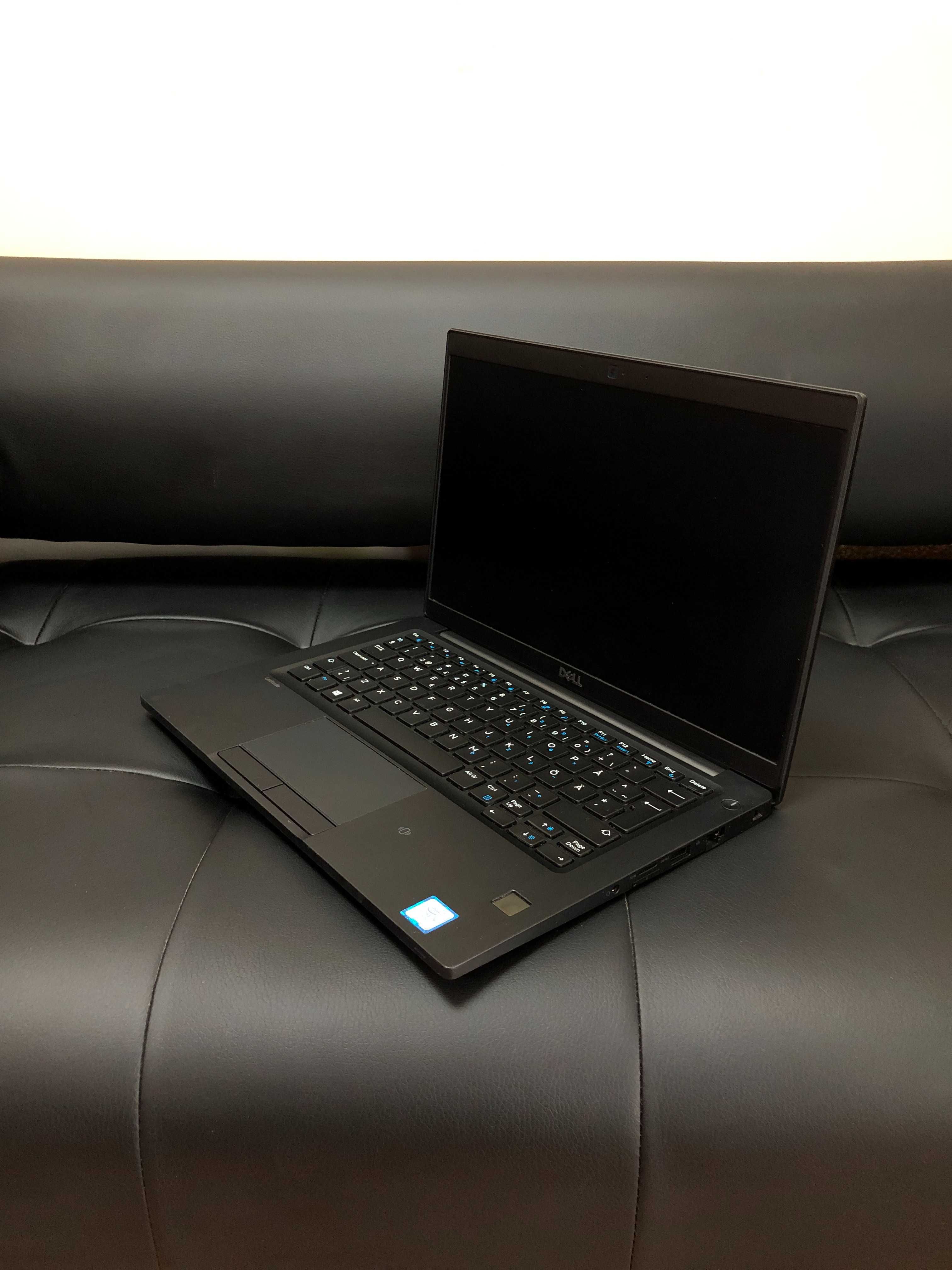 Ноутбук Dell Latitude 7390/13.3"FHD/i5-7/8GB/128GB/ГАРАНТІЯ