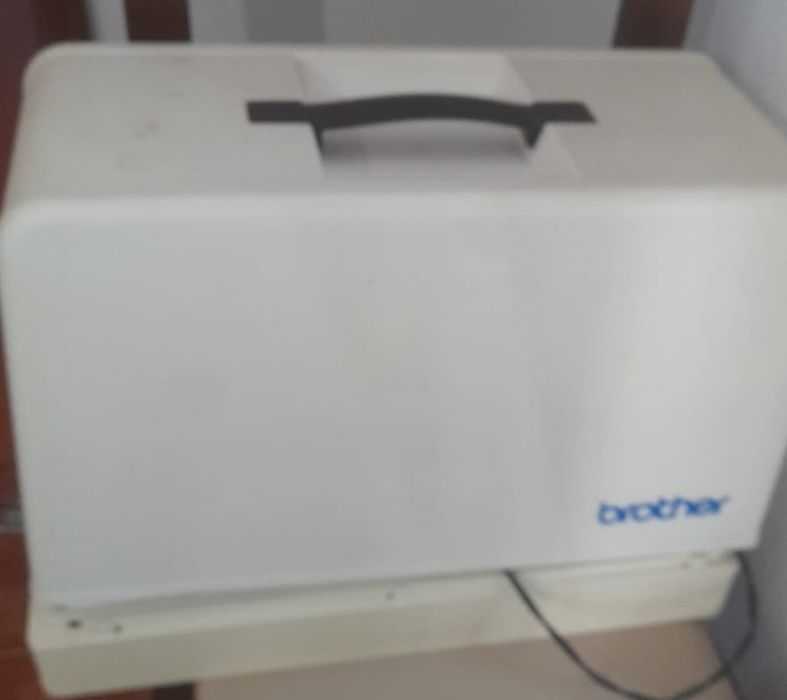 Máquina de Costura Brother